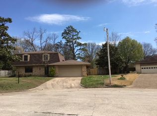 2806 W Simmons Ln, Rogers, AR 72758