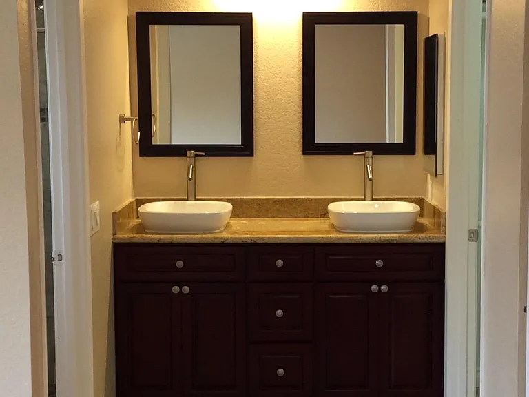 Double master sinks