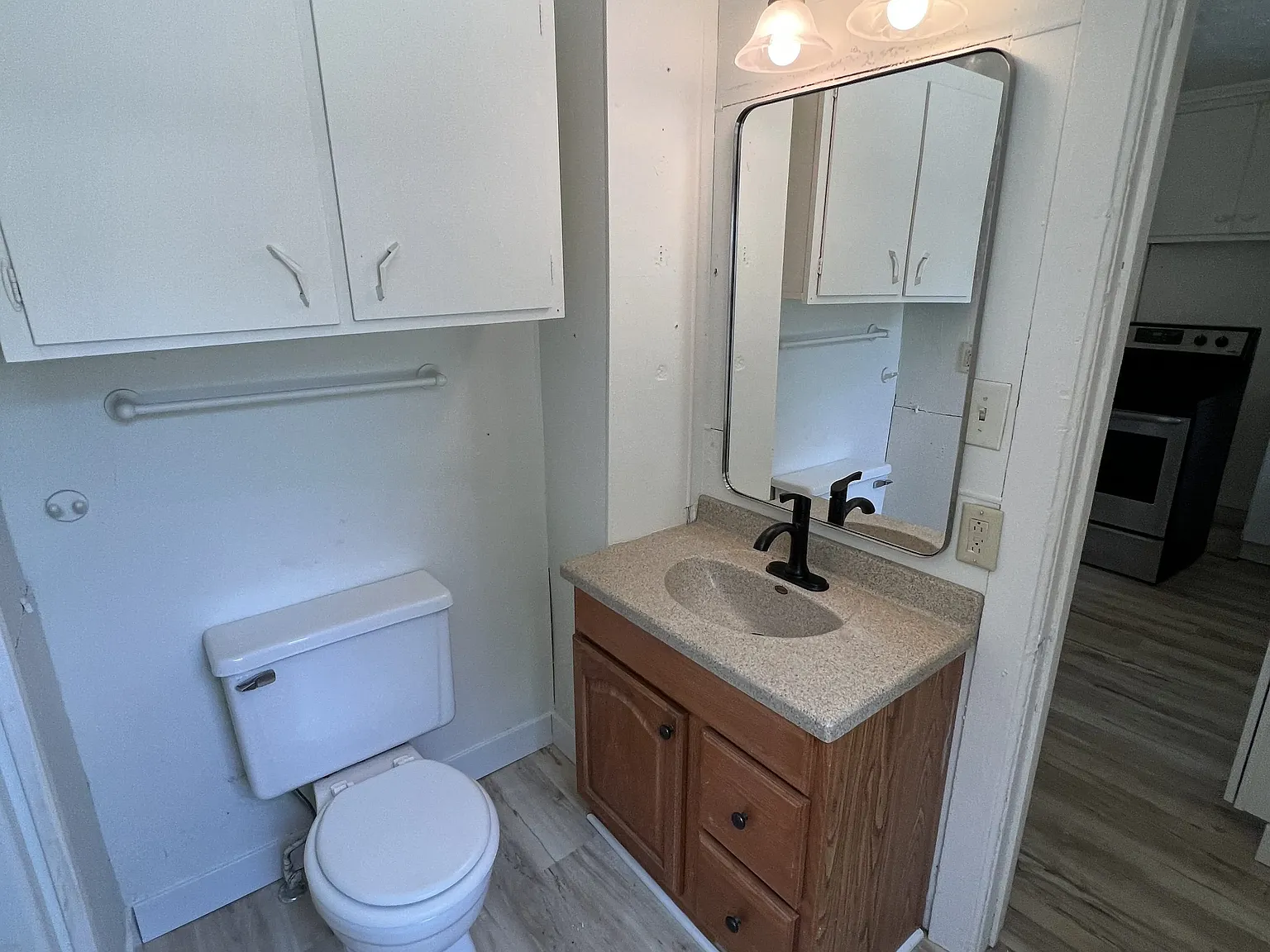 2 bed, 1000 sqft, $1,000 — Photo 4