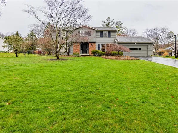 87 Hillary Ln, Penfield, NY 14526