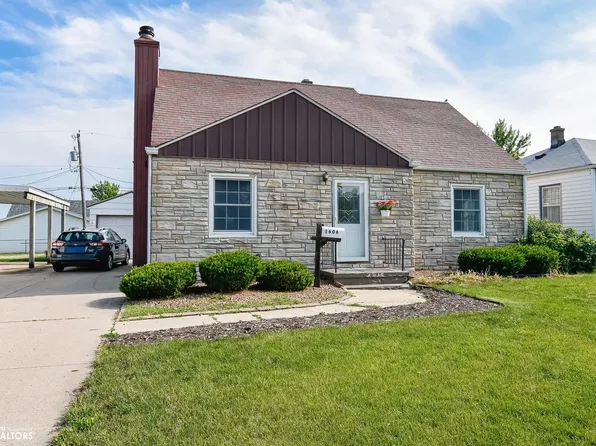1606 E Nevada St, Marshalltown, IA 50158