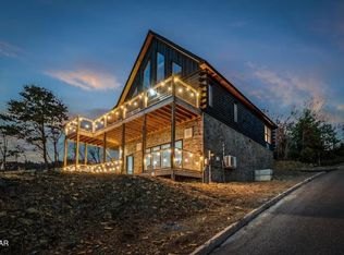 2296 Wingspan Dr, Sevierville, TN 37876