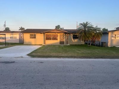 (Undisclosed Address), Belle Glade, FL, 33430