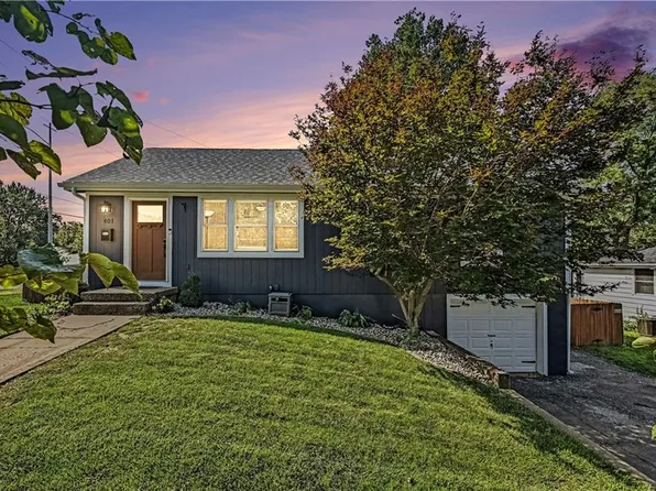 401 NW 71st St, Kansas City, MO 64118