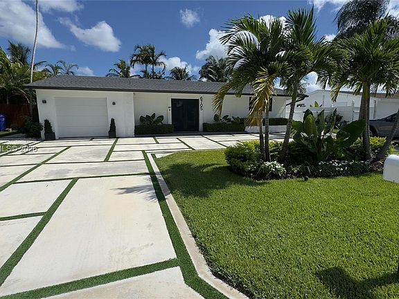 4th image of 6705 Ficus Dr
