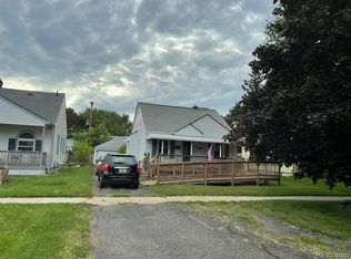 6556 Pelham Rd, Taylor, MI 48180