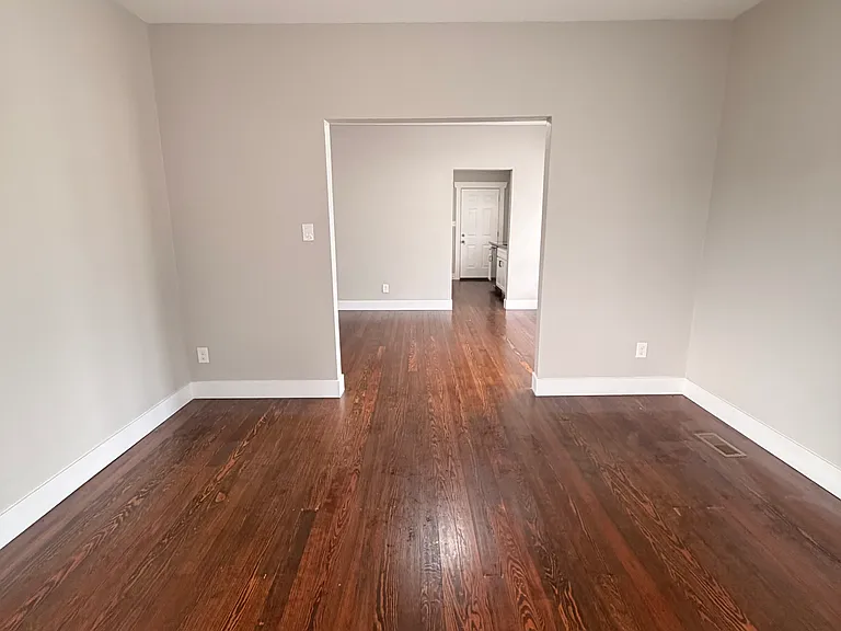 4730 Walter St — Photo 9