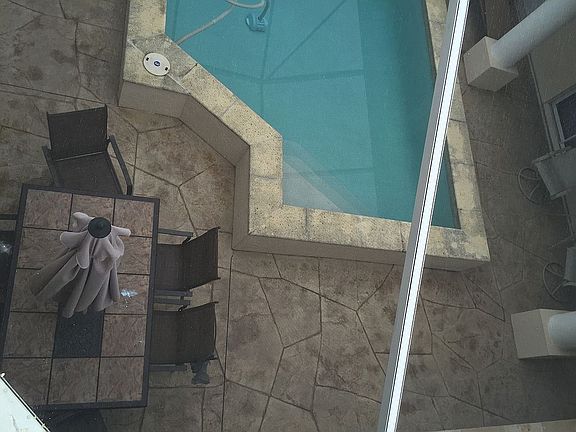 4th image of 3735 SW 17th Ave