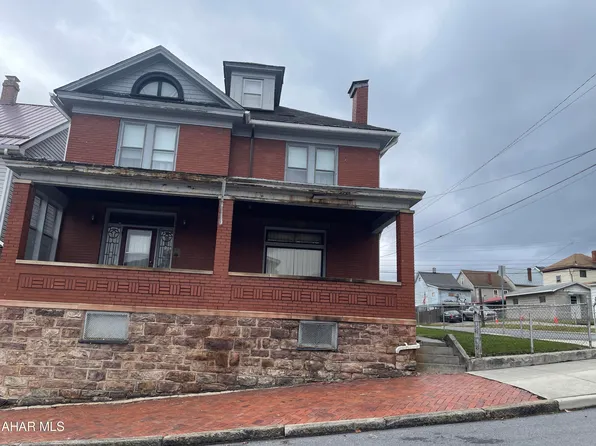 128 E 3rd Ave, Altoona, PA 16602
