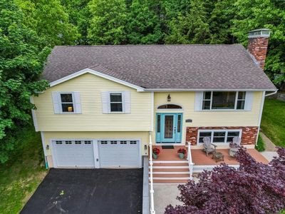 12 Barkland Drive, Derry, NH, 03038