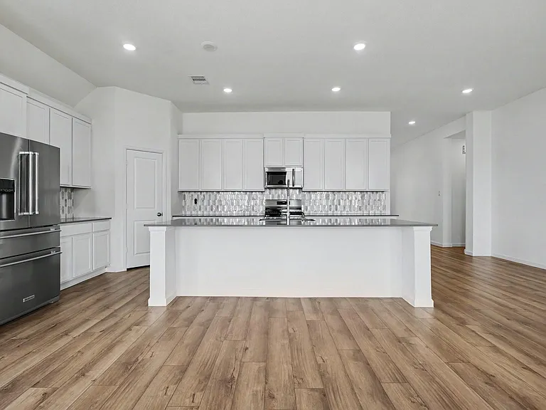 2105 Toyhill Falls Ln — Photo 3