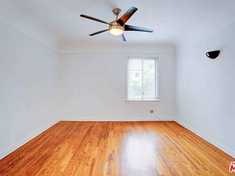 10372 Tennessee Ave — Photo 18