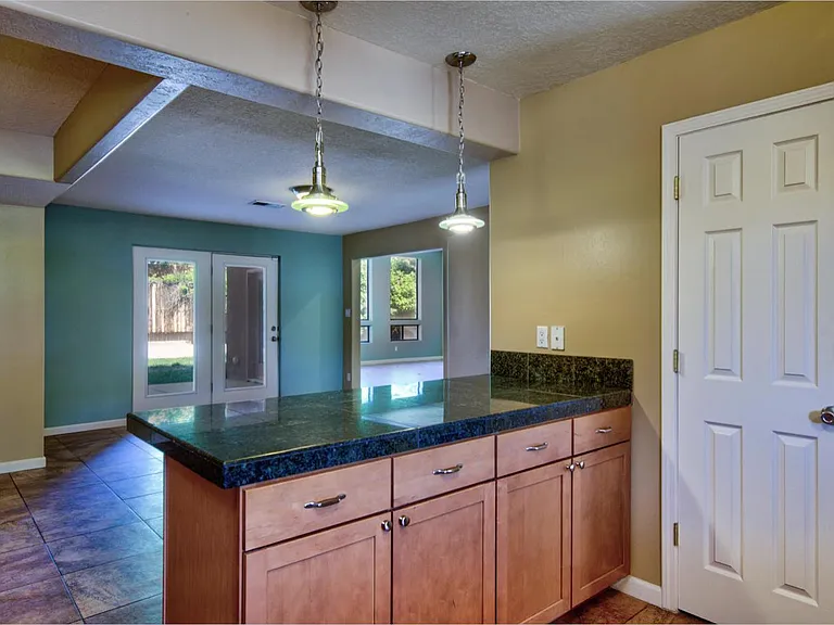 1336 Stanford Dr NE — Photo 4