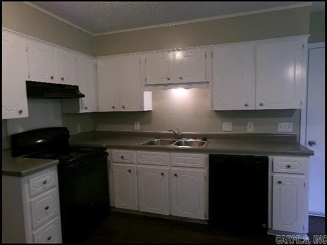 106 Dales Dr — Photo 8