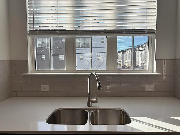3227 Aberdeen Row — Photo 31