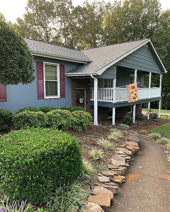 1st image of 267 Holly Hills Dr