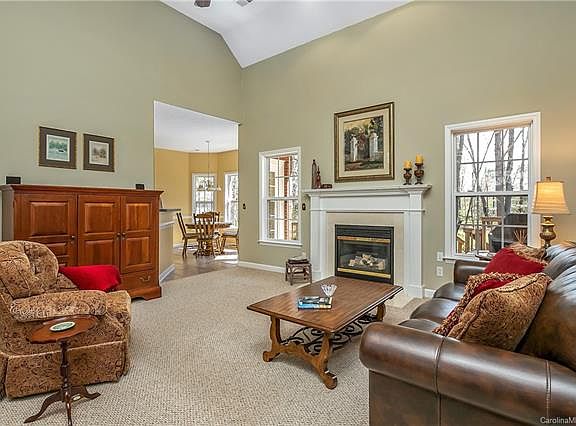 4th image of 1619 Chamberwood Ct