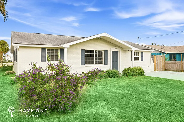 3 bed, 2.0 bath, 1284 sqft, $1,829 — Photo 3