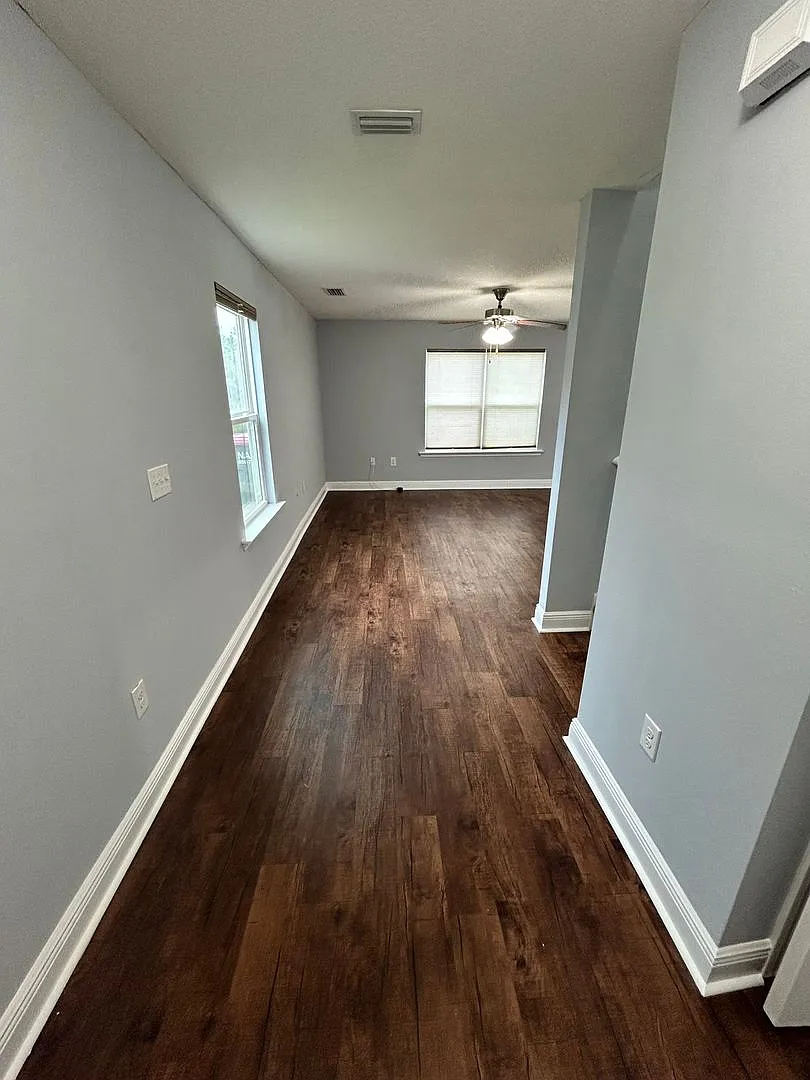 7152 Riverbrooke St. — Photo 4