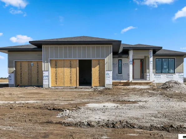 2222 Battle Creek Rd, Lincoln, NE 68520