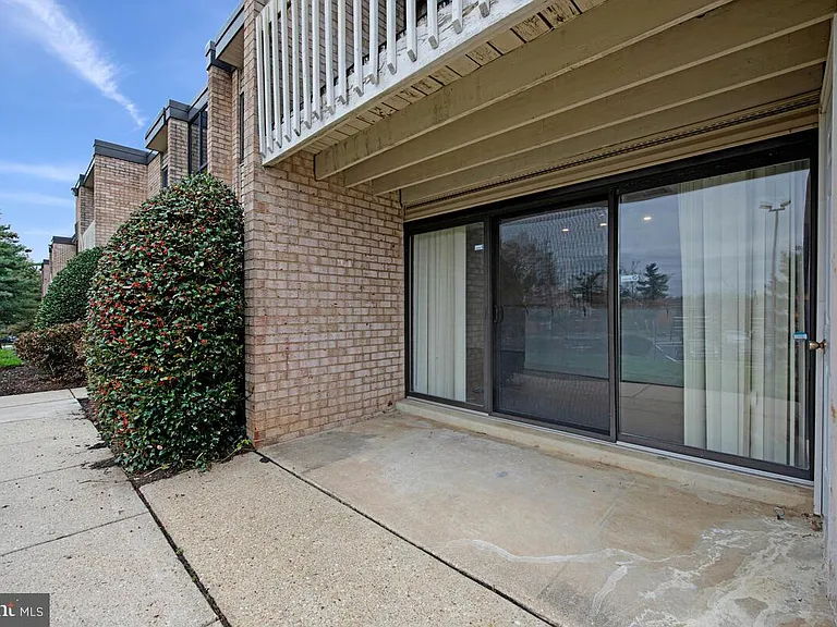 6302 Hil Mar Dr #6-2 — Photo 28