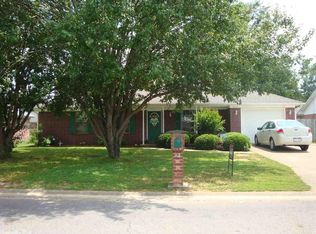 2111 Audley Bolton Dr, Searcy, AR 72143