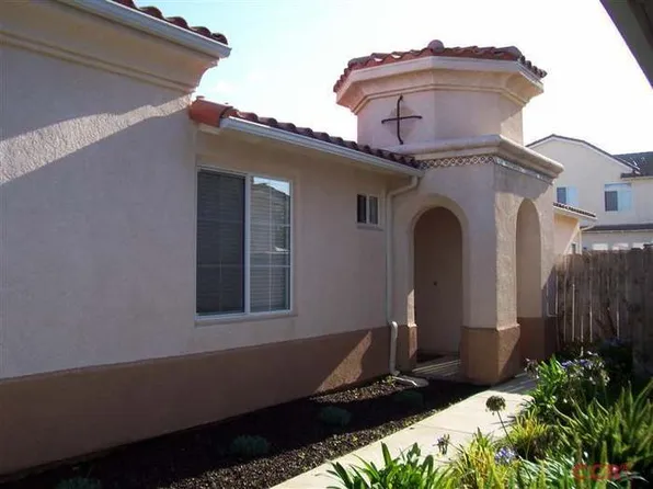 1616 S Capitola St, Santa Maria, CA 93458