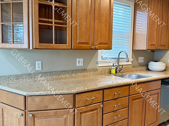 2nd image of 1573 Catalpa Dr
