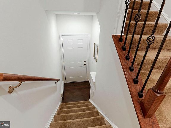 3rd image of 7833 Culloden Crest Ln