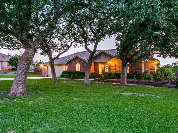 606 Grand Oaks Ct, Alvord, TX 76225