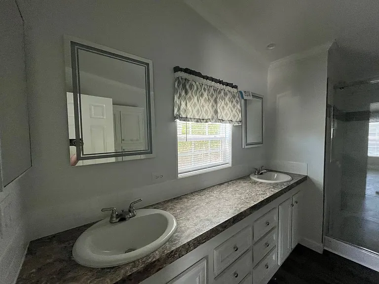 173 Eland Dr #173 — Photo 3