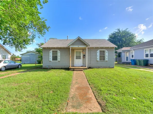 319 W 1st St, Edmond, OK 73003