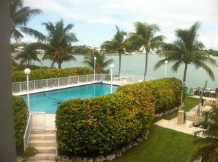 940 Shelter Bay Dr, Key Colony Beach, FL 33051