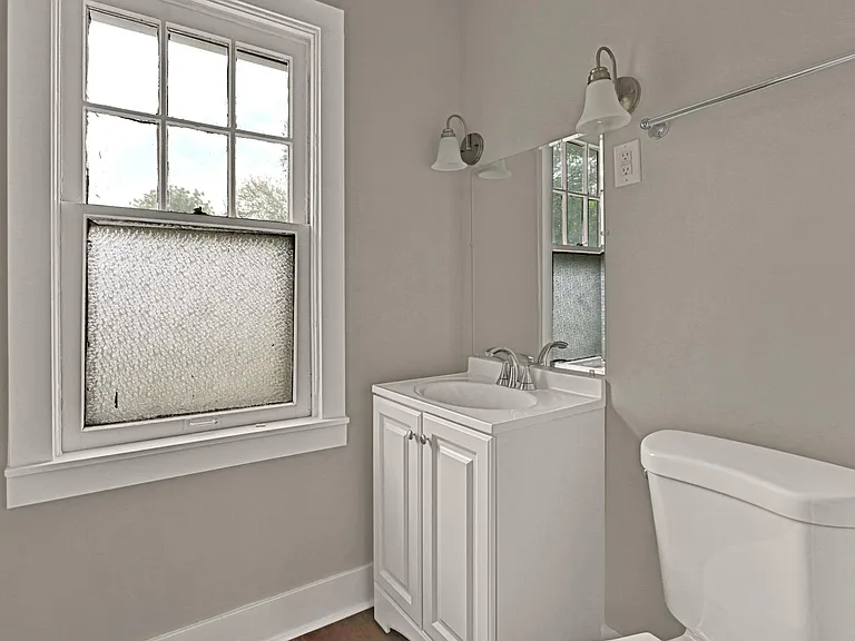4302 Cornelius Ave — Photo 11