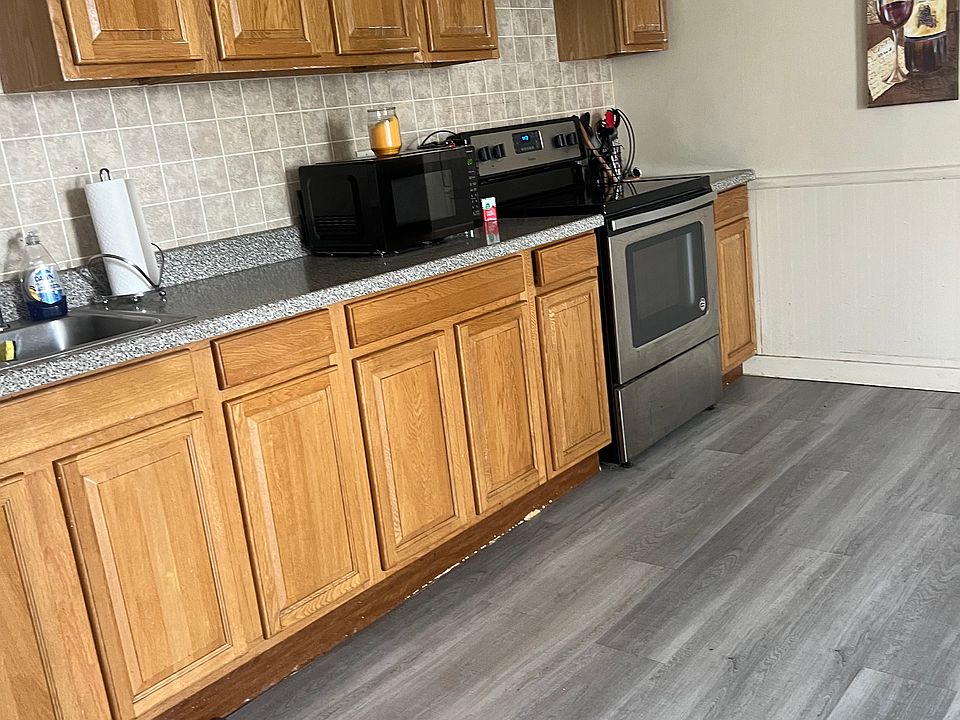 1st image of 46 Waterman Ave Floor 1