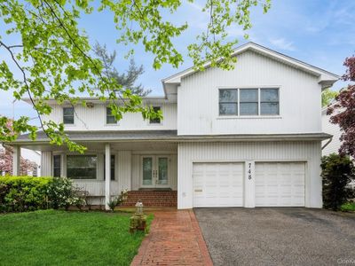 748 Sherwood Street, Valley Stream, NY, 11581