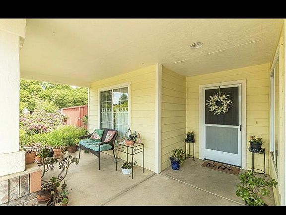 3rd image of 2831 Purvis Ave
