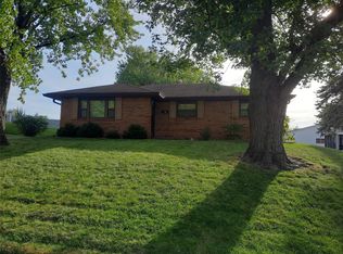411 Ada Ln, Beech Grove, IN 46107