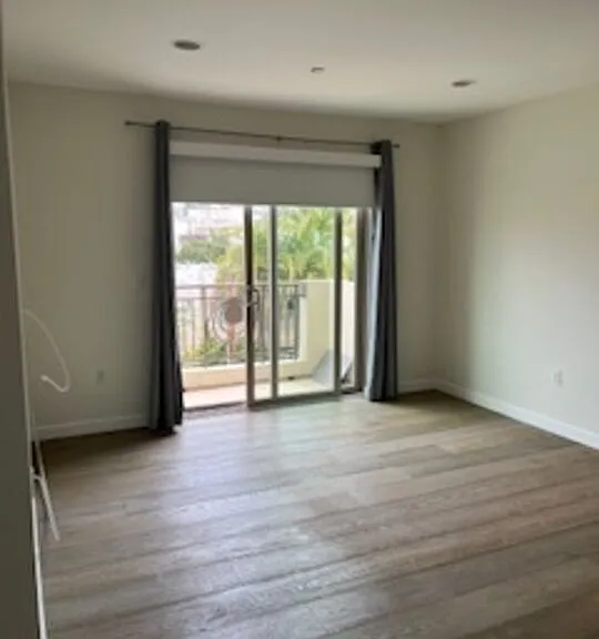 951 Granville Ave #Penthouse 1 — Photo 11