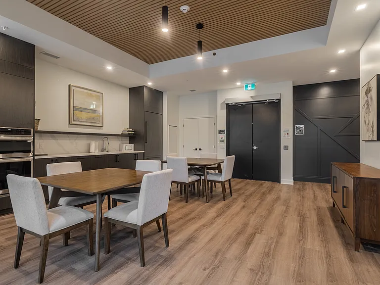 6301 Campeau Dr — Photo 25