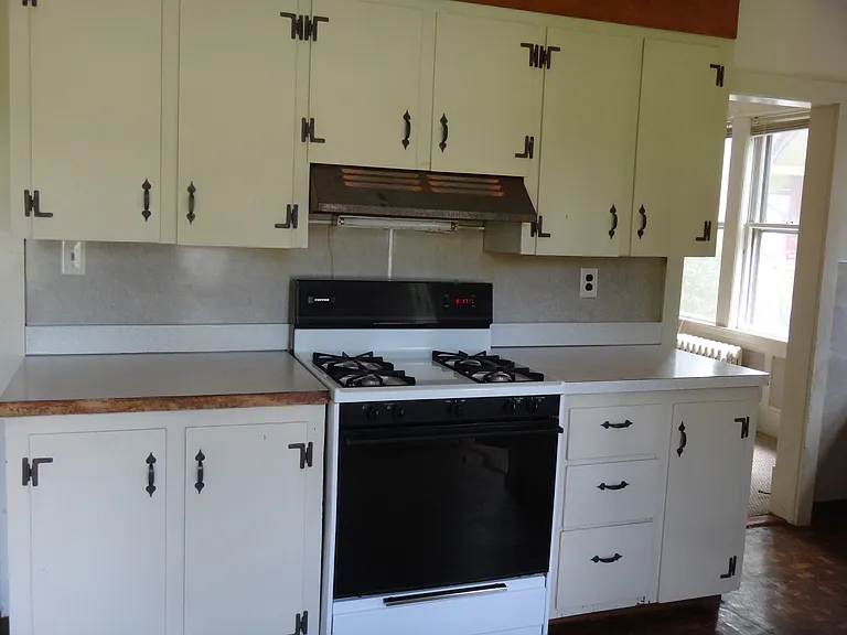 52 Revell Ave #1 — Photo 29