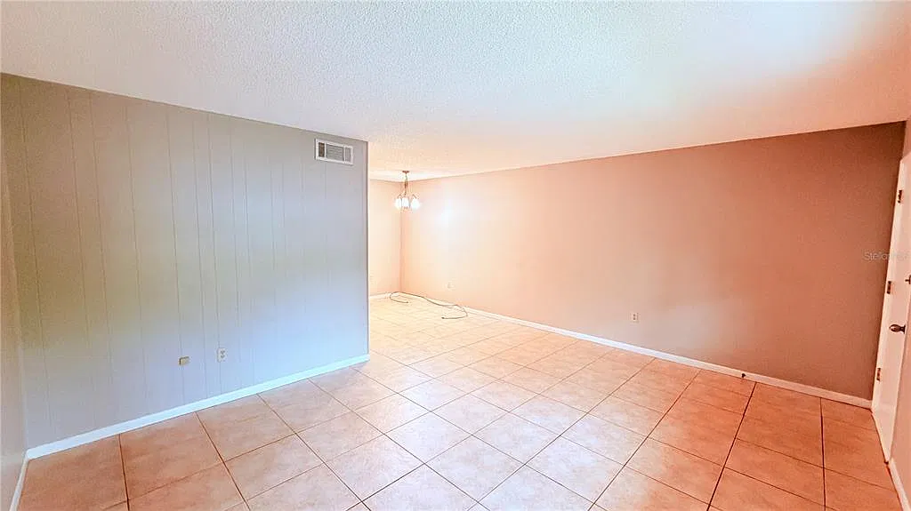 1 bed, 1.0 bath, 645 sqft, $1,099 — Photo 4