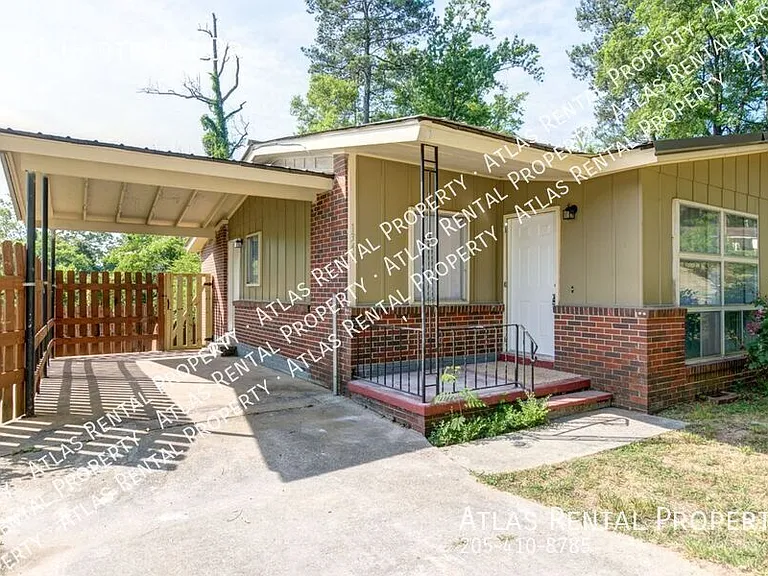 1341 Hartford Dr — Photo 4