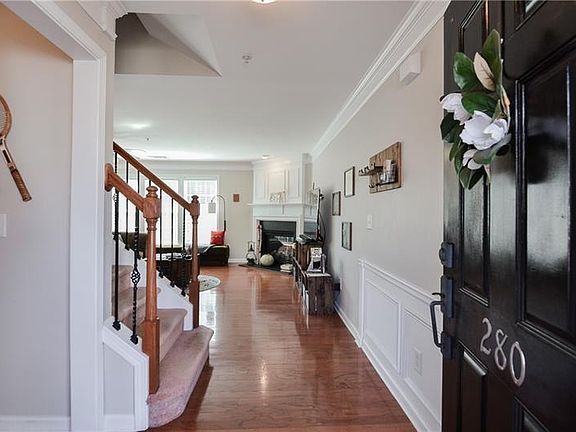 2nd image of 280 Balaban Cir