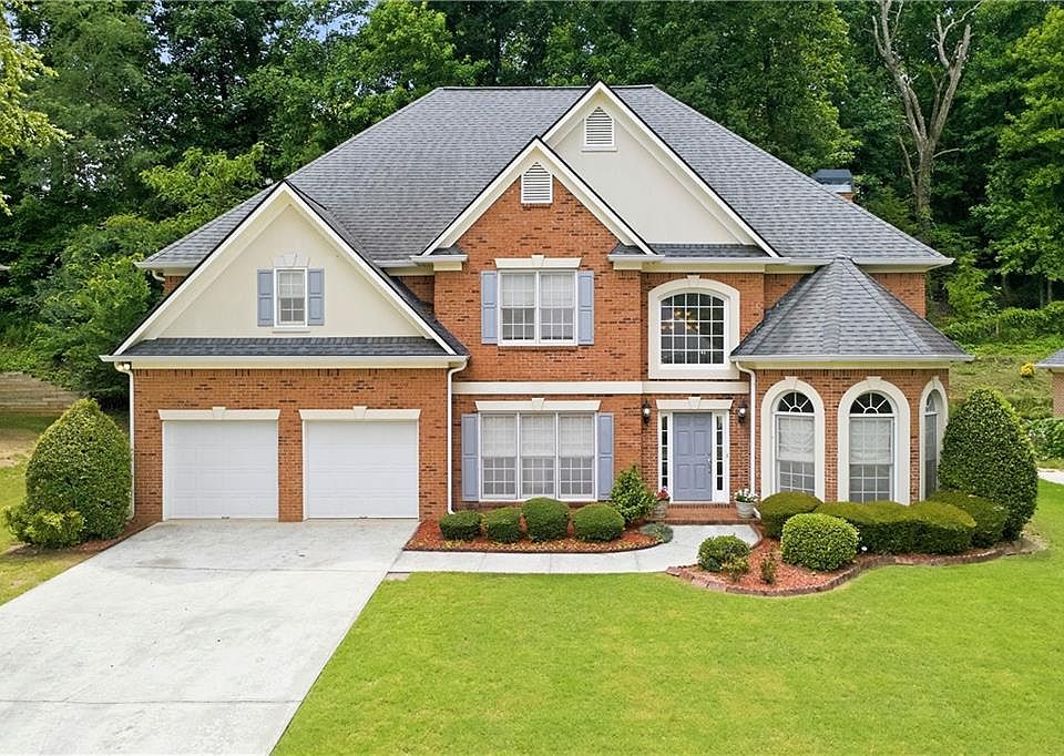 1st image of 1345 Cresthaven Ln