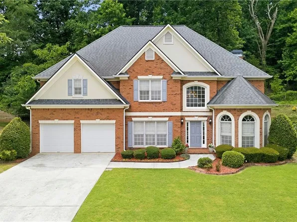 1345 Cresthaven Ln, Lawrenceville, GA 30043