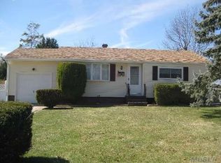 232 Dovecote Ln, Central Islip, NY 11722