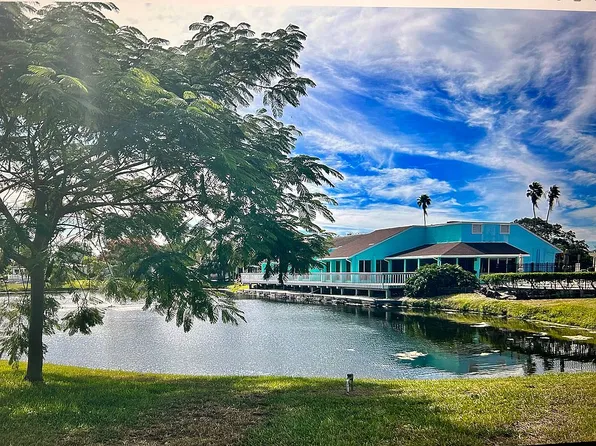 3901 71st St W Lot 93, Bradenton, FL 34209