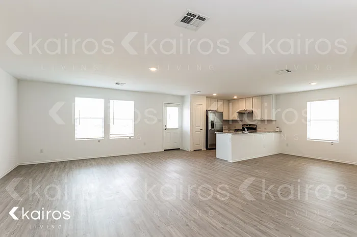 13831 Weir Pl — Photo 4
