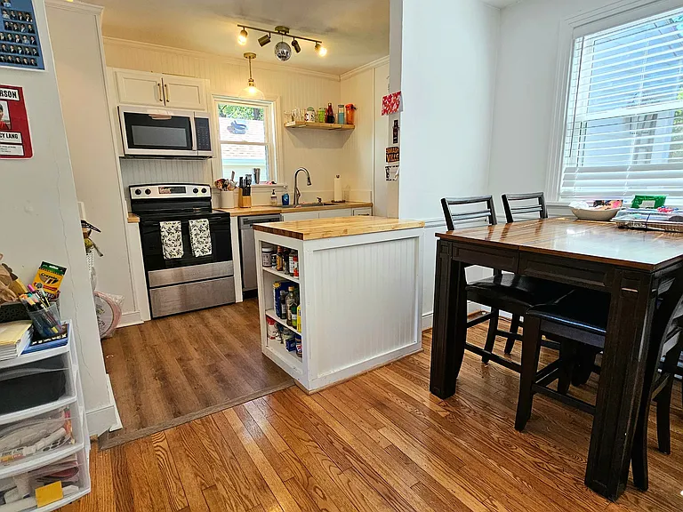 1403 Roxbury Rd — Photo 29